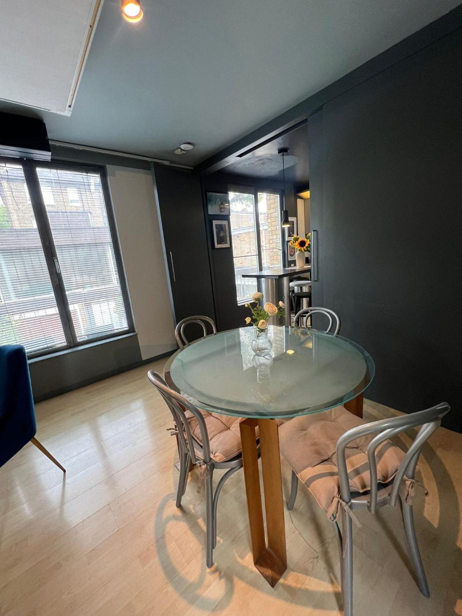 One Bed House In Camden Town Villa ลอนดอน ภายนอก รูปภาพ